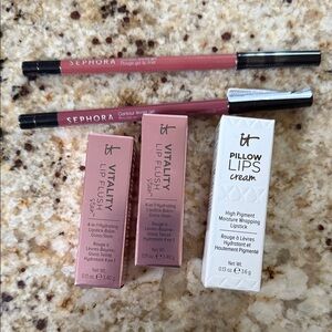 IT Cosmetics Vitality Lip Flush and Pillow Lips Cream Set plus Sephora liners
